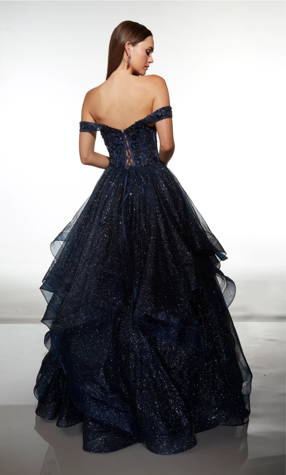 62173-alyce-paris-dos.jpg