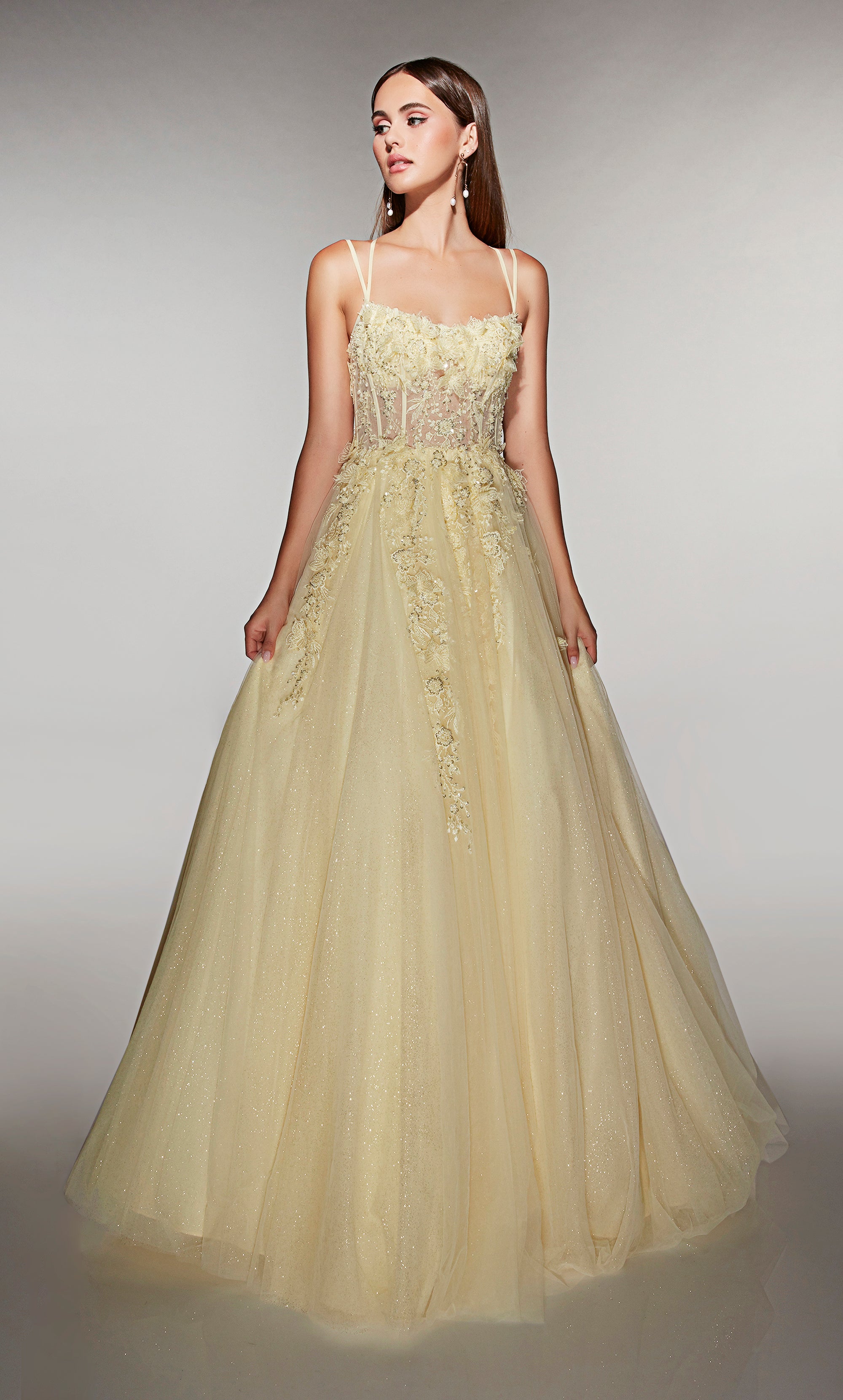 62203-alyce-paris-jaune.jpg